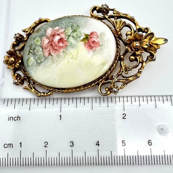 Hand-Painted Floral Porcelain Vtg Brooch Pin Gold-Tone Signed Ornate Frame - Picture 2 of 9